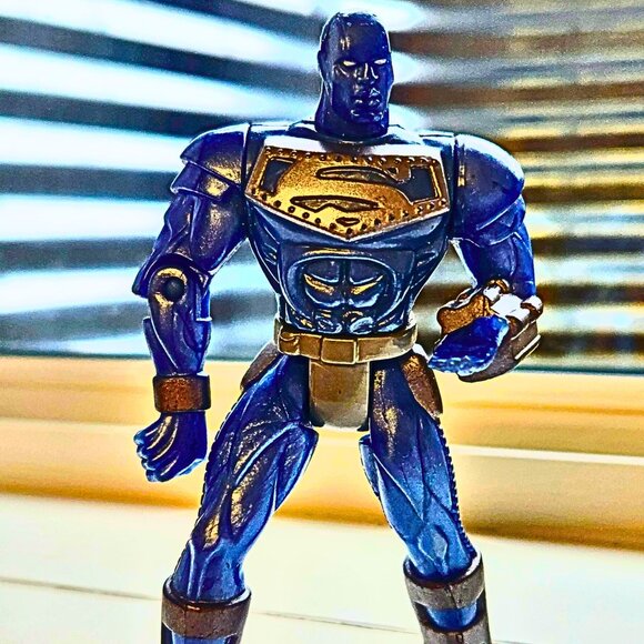 Vintage Steel 1995 Superman Man of Steel - Kenner - DC  5" Action Figure - Picture 3 of 8